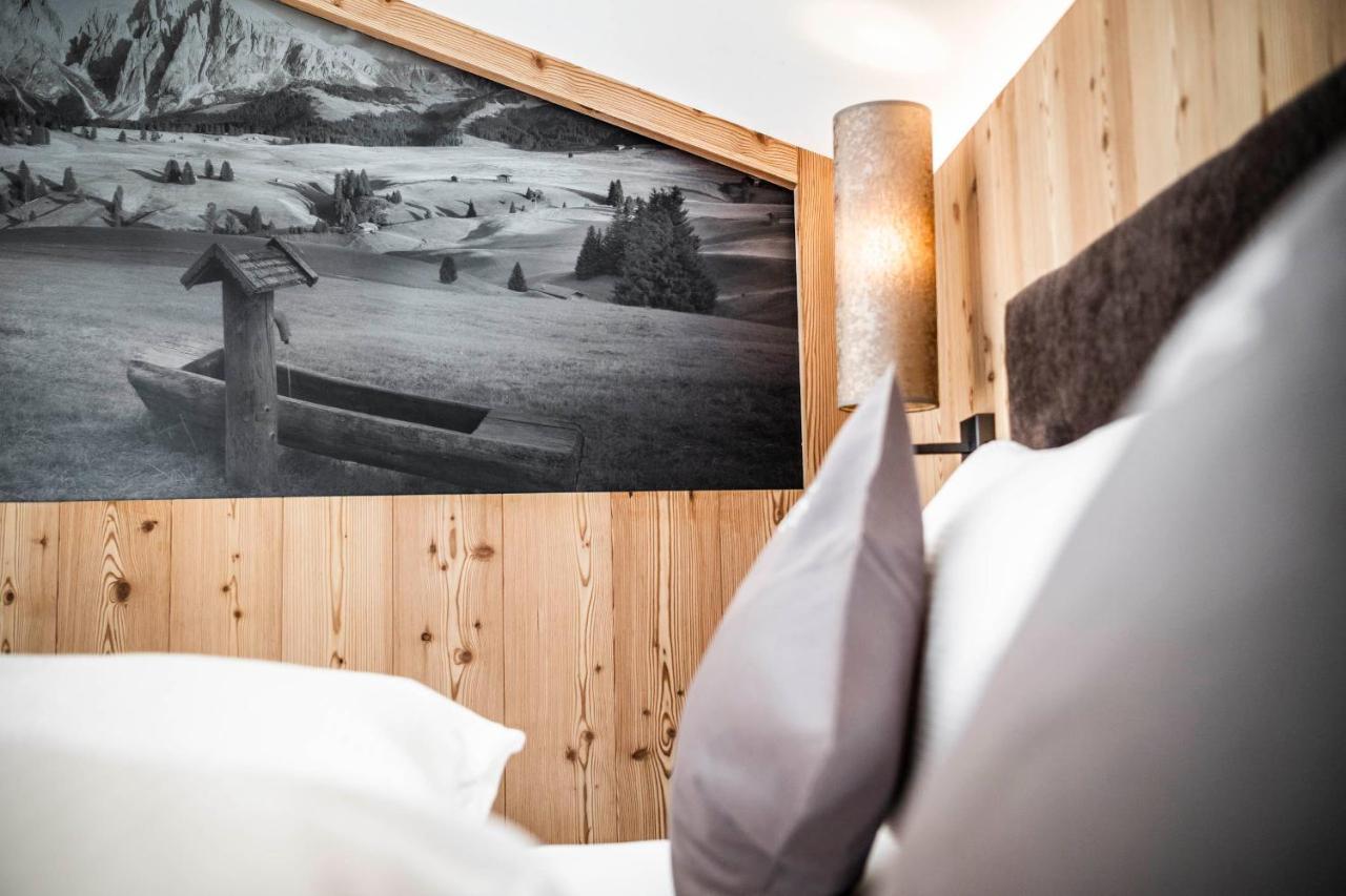 Cadepunt The Dolomites Lodge Selva di Val Gardena Ngoại thất bức ảnh