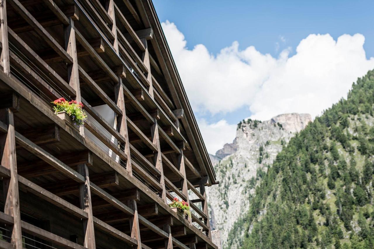 Cadepunt The Dolomites Lodge Selva di Val Gardena Ngoại thất bức ảnh
